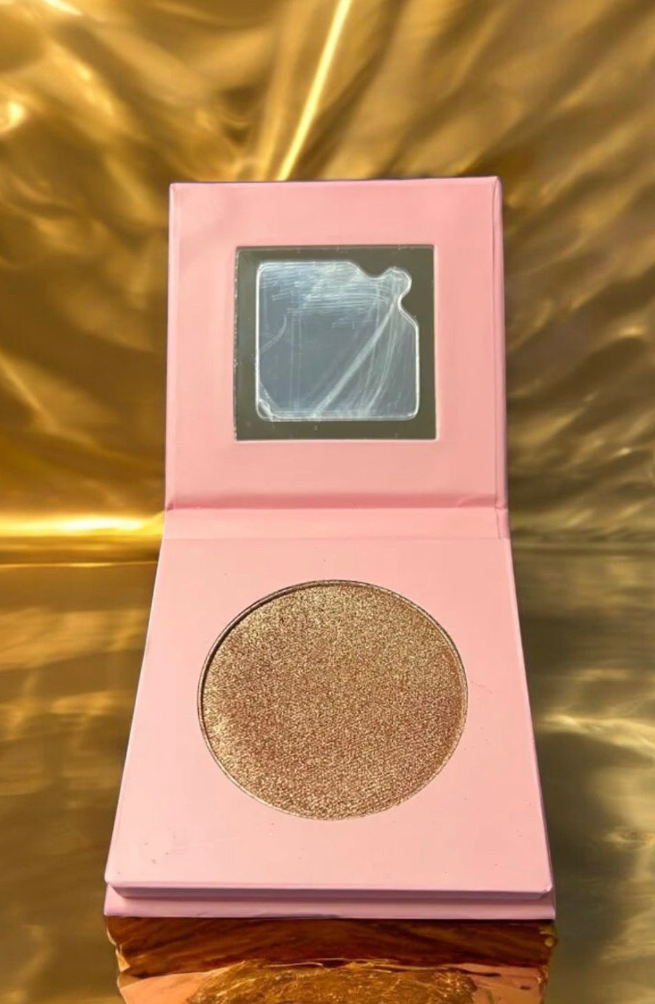 GlowHaze™ Radiant Highlighter